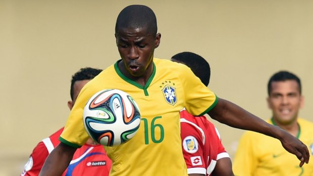 Ramires controls the ball during a friendly match against Panama.