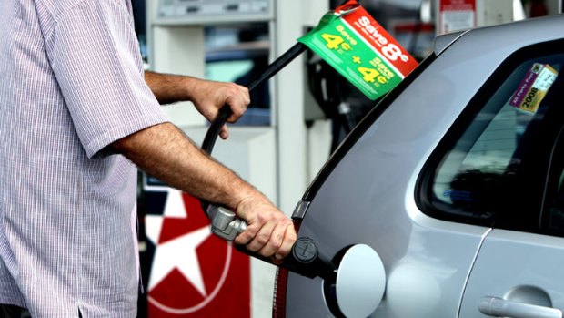 Coles and Woolworths' past fuel discounts his 14c a litre.
