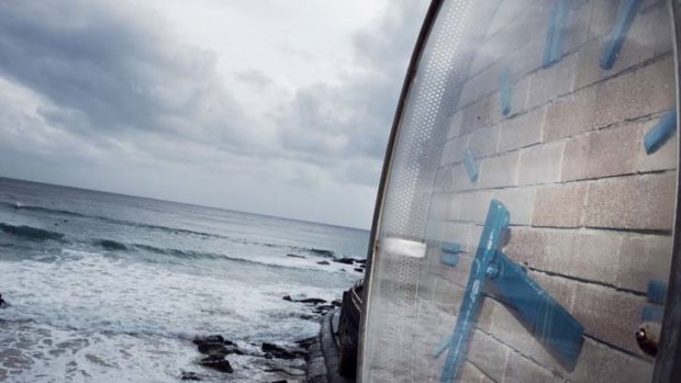 ''Other than not being able to tell the time, it's a fantastic clock'' &#8230; the Manly surf club clock is right only twice a day.