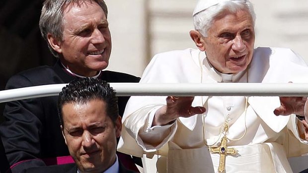 Under suspicion &#8230; Pope Benedict with Paolo Gabriele, bottom.