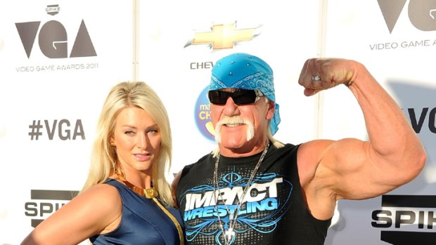Back on the straight and narrow ... Hulk Hogan and wife Jennifer McDaniel.
