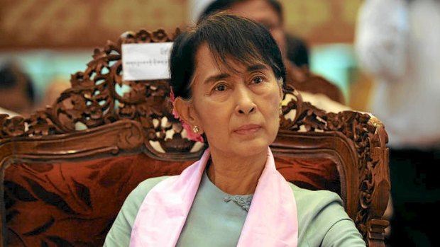On the eve of a visit to the US to accept Washington's highest honour, Aung San Suu Kyi faces accusations of having ignored Burma's Muslim minority.