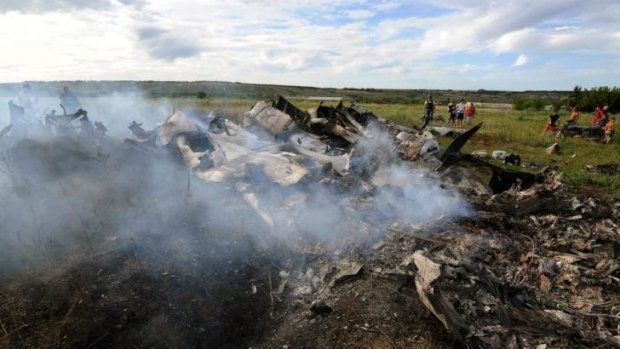 According to villagers of Davydo-Mykilske, many of whom rushed to the crash site, at least some of the crew were able to parachute from the plane before it crashed, but they did not know where they landed. 