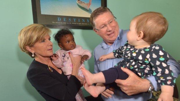 Julie Bishop and Denis Napthine campaign in Bentleigh.