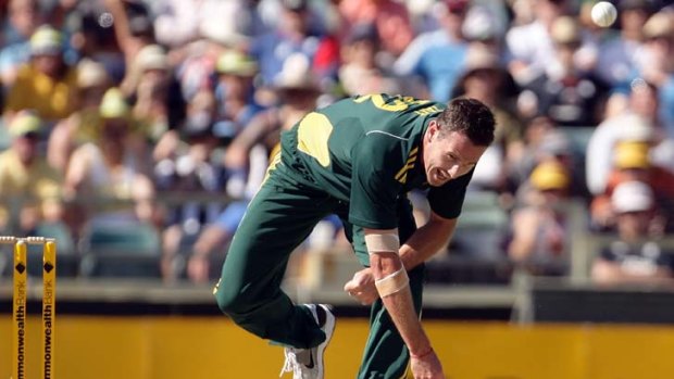 "If you are running in and bashing your body ... [you] get injured" ... Shaun Tait.