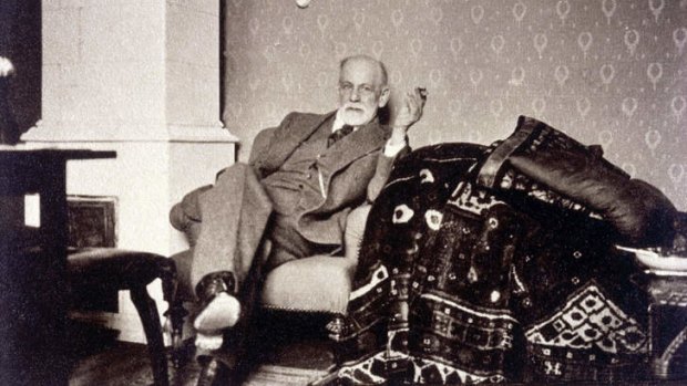 Sigmund Freud next to his famous couch in 1932.