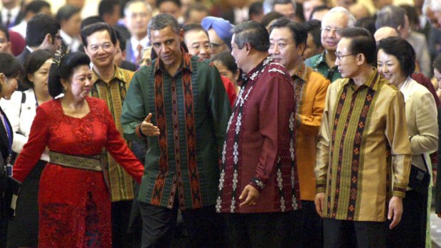 US President Barack Obama, Indonesia's Susilo Bambang Yudhoyono (centre), Japanese PM Yoshihiko Noda (third from right) and South Korean President Lee Myung-bak at Nusa Dua.