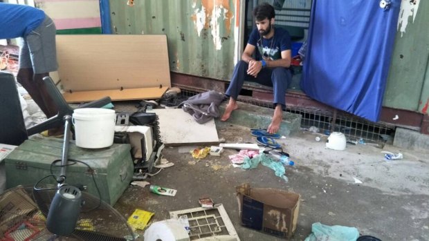 Tension is rising on Manus Island with PNG police inside the detention centre, as around 100 men refuse to leave, weeks after essential services were cut off.
