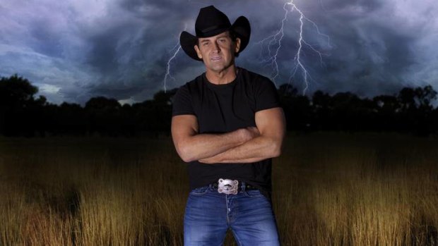 Lee Kernaghan will support Dwight Yoakam in Canberra tonight.