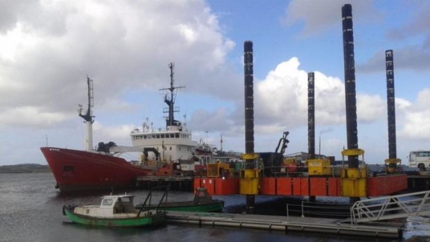 Oil companies are funding the construction of a temporary dock to accommodate exploration of oil and gas in the Falklands' waters. 