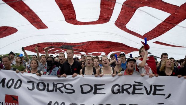 In defiance of controversial Bill 78, Montreal students take to the streets.
