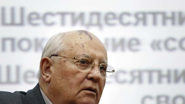 Mikhail Gorbachev ... "ignoring public opinion".