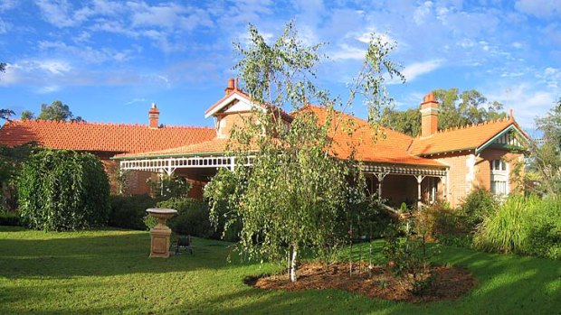 Guest appearance... Forgandenny House was built about 1900 as Mudgee's first surgery.