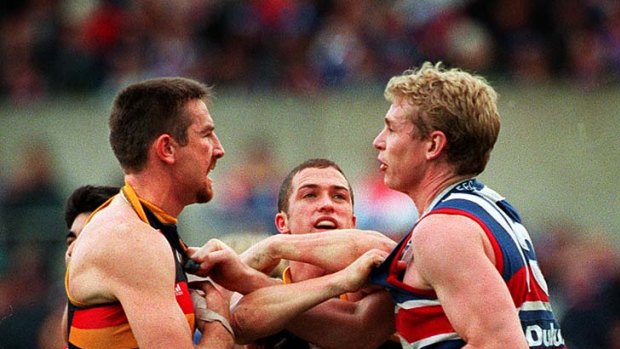 In 1998, the Crows were thrashed by the Bulldogs in round 11.