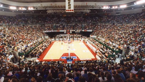 A packed stadium for the Melbourne Tigers v Nth Melbourne Giants at Rod Laver Arena in 1992