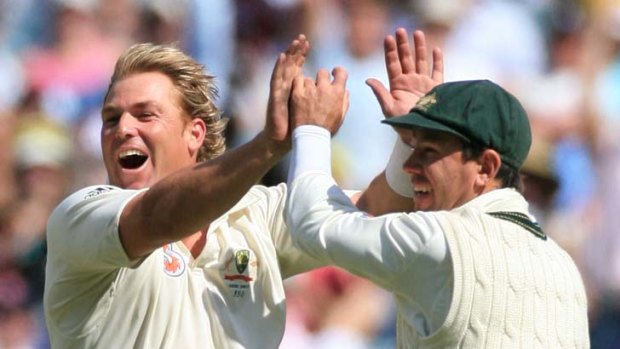 Shane Warne and Ricky Ponting celebrate a wicket in the Boxing Day Test in 2006.