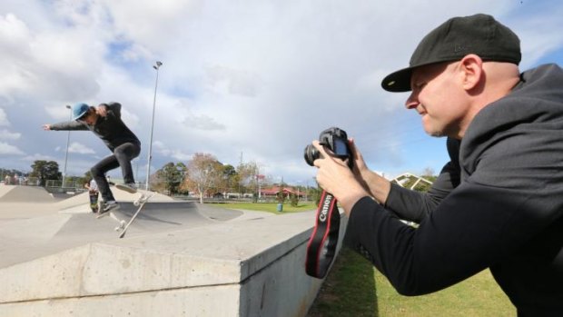 Shaun Gladwell films young skaters from Campbelltown for his video installation. 
