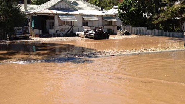 A burst water main had areas of South Perth looking more like flood-hit Queensland this morning. <b>Photo:</b> Channel Seven News Perth Facebook page.