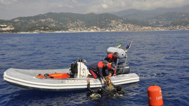 The recovery team used a submarine, a robot and sophisticated mapping and tracking equipment.