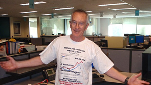 Walk of shame ... Dr Steve Keen has a long road ahead of him after losing a bet over property prices.