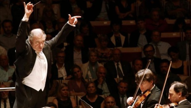 Valery Gergiev conducts the London Symphony Orchestra.
