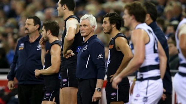 Carlton coach Mick Malthouse calls the shots from the boundary.