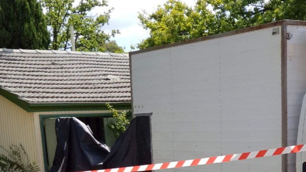 Unannounced asbestos removal work was carried out this week in Ainslie.