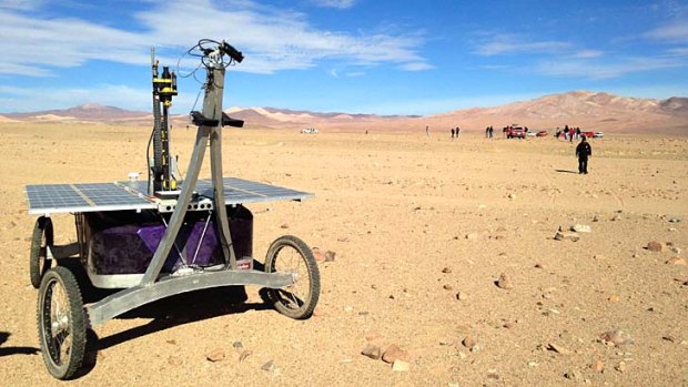 Zoe: This NASA robot is being tested in the Atacama desert with a view of a Mars mission in 2020.