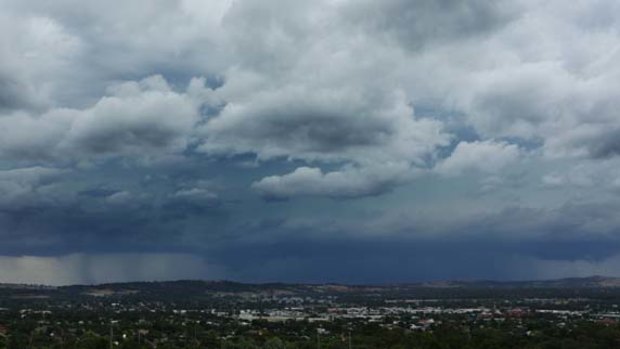 It's coming ... a line of storms approaches Wagga.