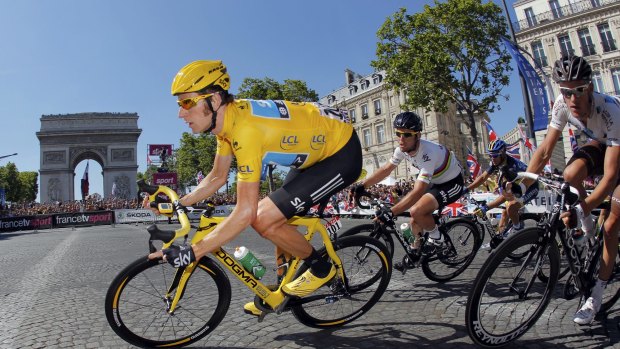 Which street does the Tour de France finish on?