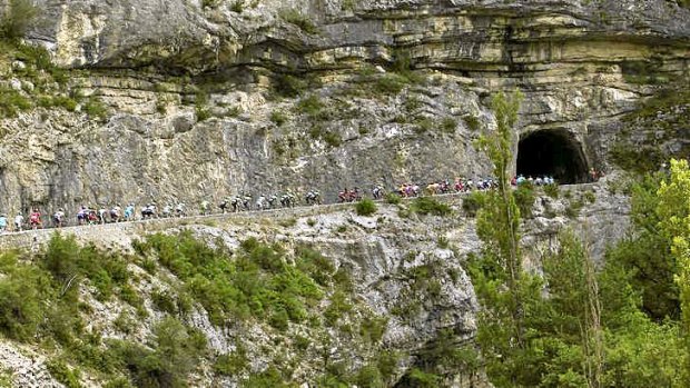 Tunnel vision: The peloton heads east on the 168-kilometre 16th stage from Vaison-la-Romaine to Gap.