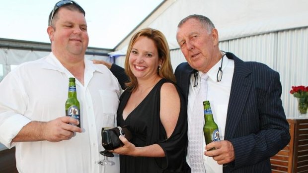 Baby makes five for Tinkler: Nathan Tinkler with his former wife Rebecca and John Singleton at the Magic Millions in 2010.