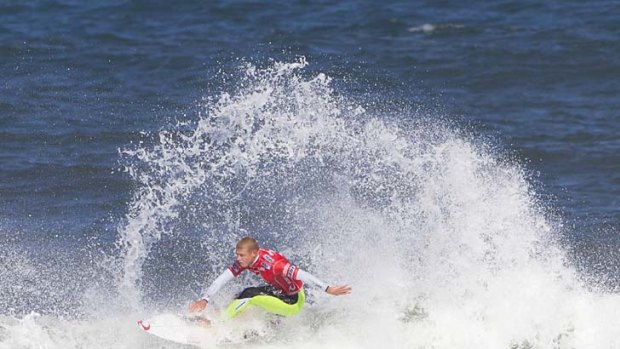 Mick Fanning in action in the last heat of round 3