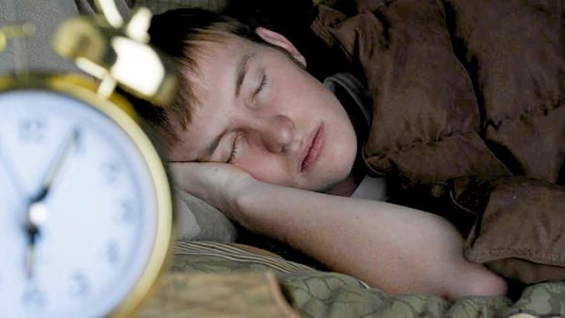 Researchers say a gene that regulates the body clock also plays a part in growth hormone production.