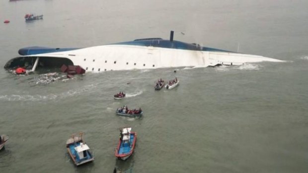 Videos from the phones of students aboard the doomed South Korean ferry Sewol have been broadcast, revealing their final words.