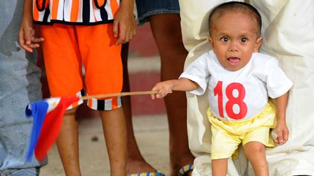 At 60 centimetres, Filipino Junrey Balawing has been declared the world's shortest man.