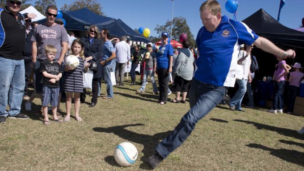 The LNP Member for Forde Bert Van Manen is hoping to kick his "celebrity" oponents out of the election race.