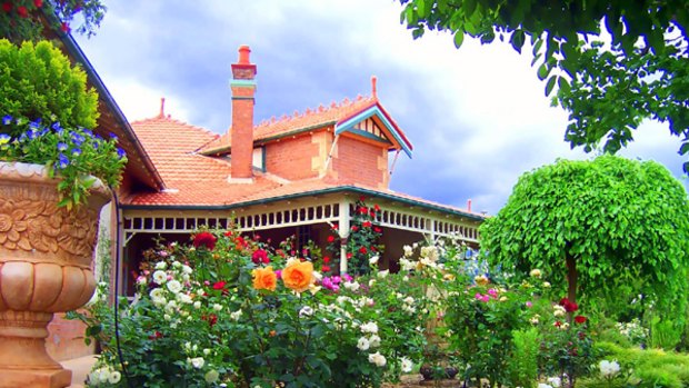 Forgandenny House B&B Review: Mudgee's Charming Bedside Manor