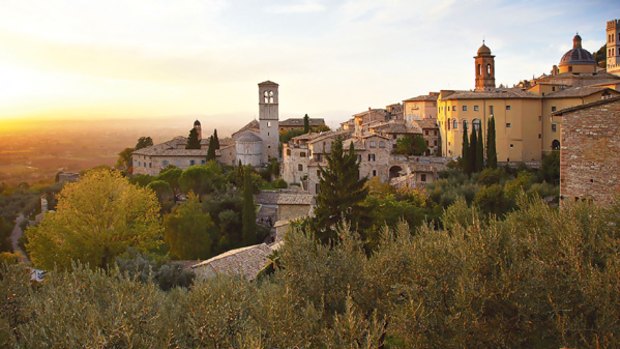 Italy's "green heart" ... sunset over Assisi.