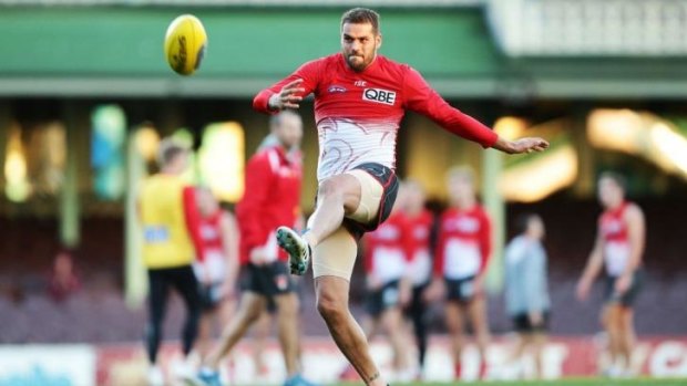 Lance Franklin hones his kicking skills during a training session at the SCG on Tuesday.