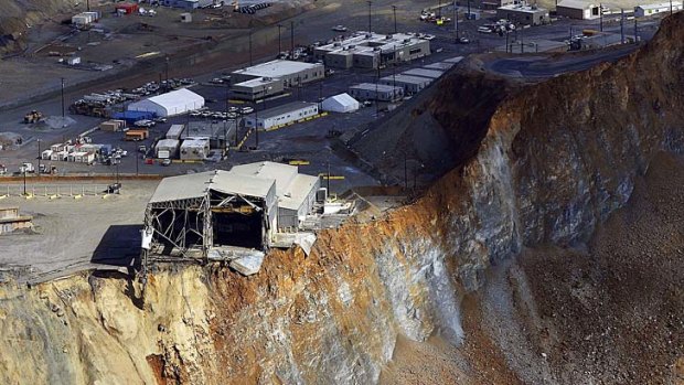 Slide: Damage to the Kennecott mine in Utah after the landslip.