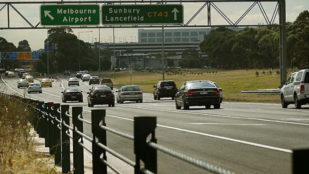 Emergency lanes on the Tullamarine Freeway would be converted to Skybus lanes.