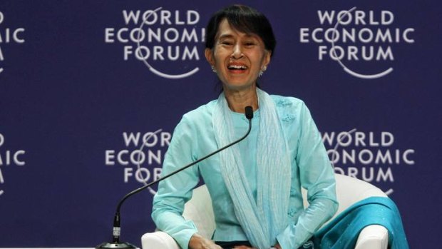 Aung San Suu Kyi warned China and the US against becoming rivals for influence in Burma.