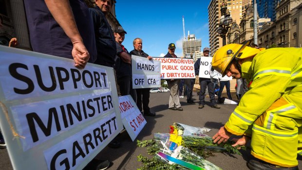 In April, CFA volunteers held a motorcade of fire vehicles through the CBD to demonstrate their support for the CFA and Emergency Services Minister Jane Garrett. 