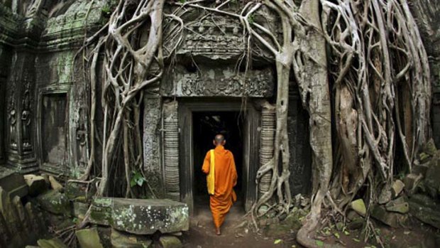 A visual digital experience: Angkor Wat.