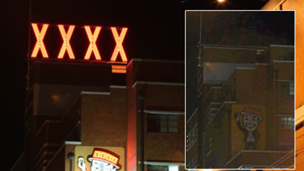 Before and after... The XXXX brewery in Milton shuts down its iconic signs to participate in Earth Hour celebrations around the world.