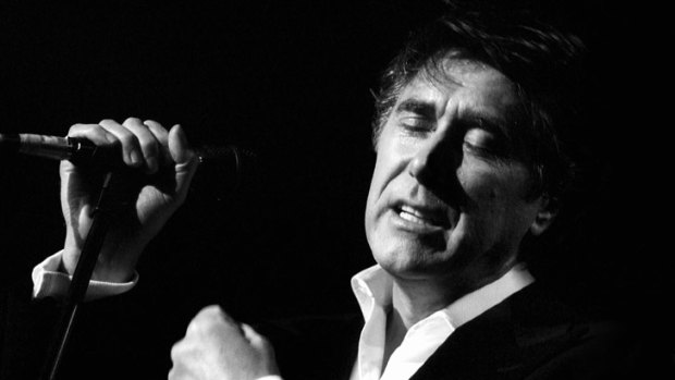 Bryan Ferry performs in 2000.