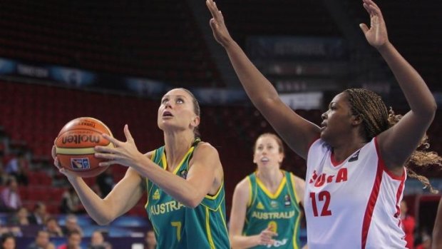 Penny Taylor gets set to shoot during the game against Cuba.