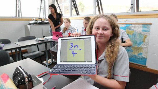 Student Genevieve Law uses electronic textbooks.