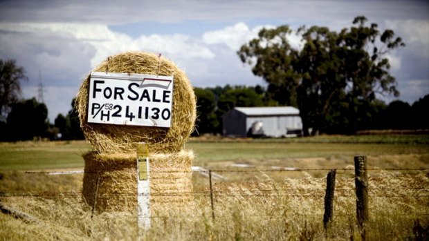 Farmers demand foreign-owned Australian farms should be on a register.